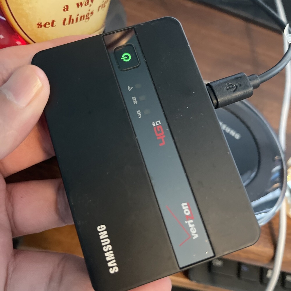 Samsung SCH-LC11 Portable Verizon 4G LTE Mobile Wi-Fi‎ Hotspot Modem Untested